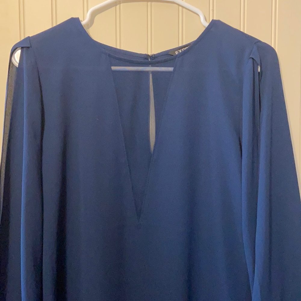 Express Navy Blue Long Split Sleeve Top w/ mesh V